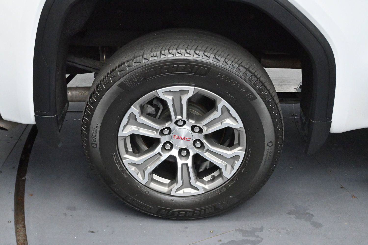 Used 2022 GMC Sierra 1500 SLT AWD/4WD image 36