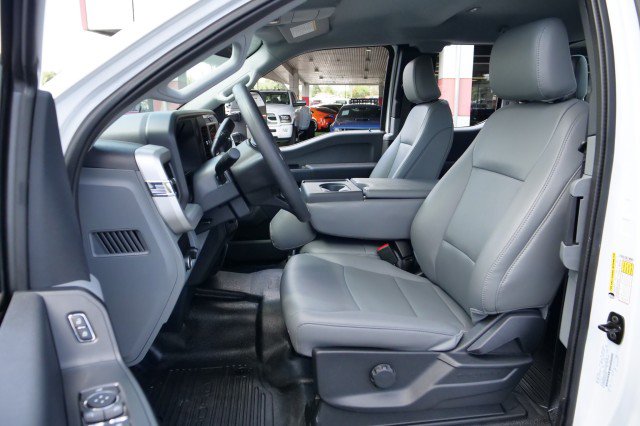 Used 2025 Ford F250 XL RWD image 22