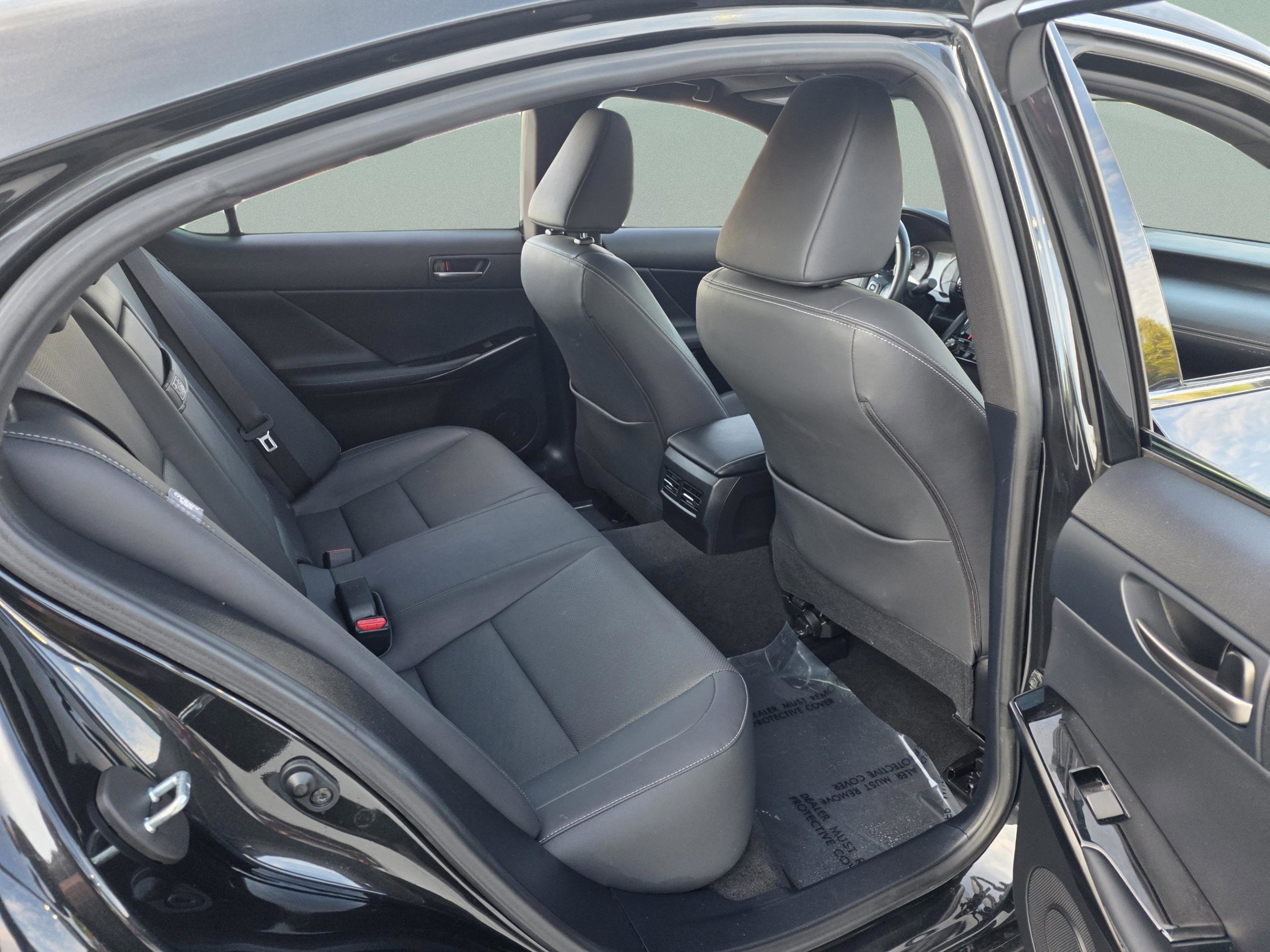 Used 2023 Lexus IS 350 F Sport image 25