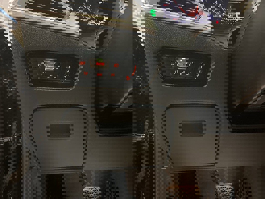 Used 2020 BMW 330i xDrive Sedan w/ Premium Package image 12