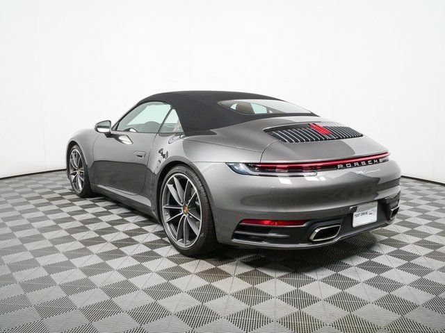Certified 2020 Porsche 911 Carrera 4 image 3