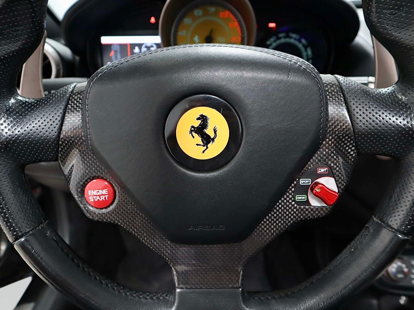 Used 2011 Ferrari California RWD image 26