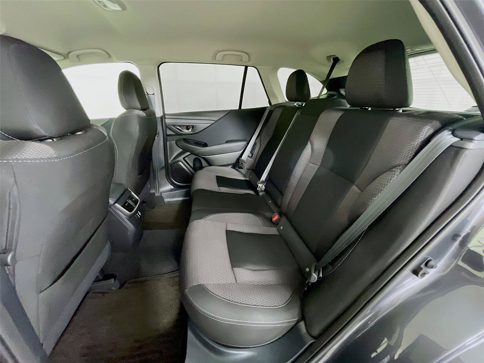 Certified 2025 Subaru Outback Premium AWD/4WD image 28