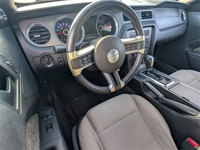 Used 2014 Ford Mustang Convertible image 7