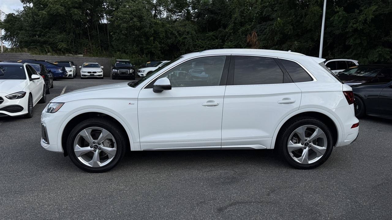 Used 2023 Audi Q5 2.0T Premium Plus w/ Premium Plus Package AWD/4WD image 11