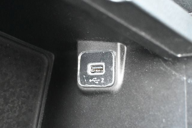 Used 2025 Jeep Wrangler Sahara AWD/4WD image 30