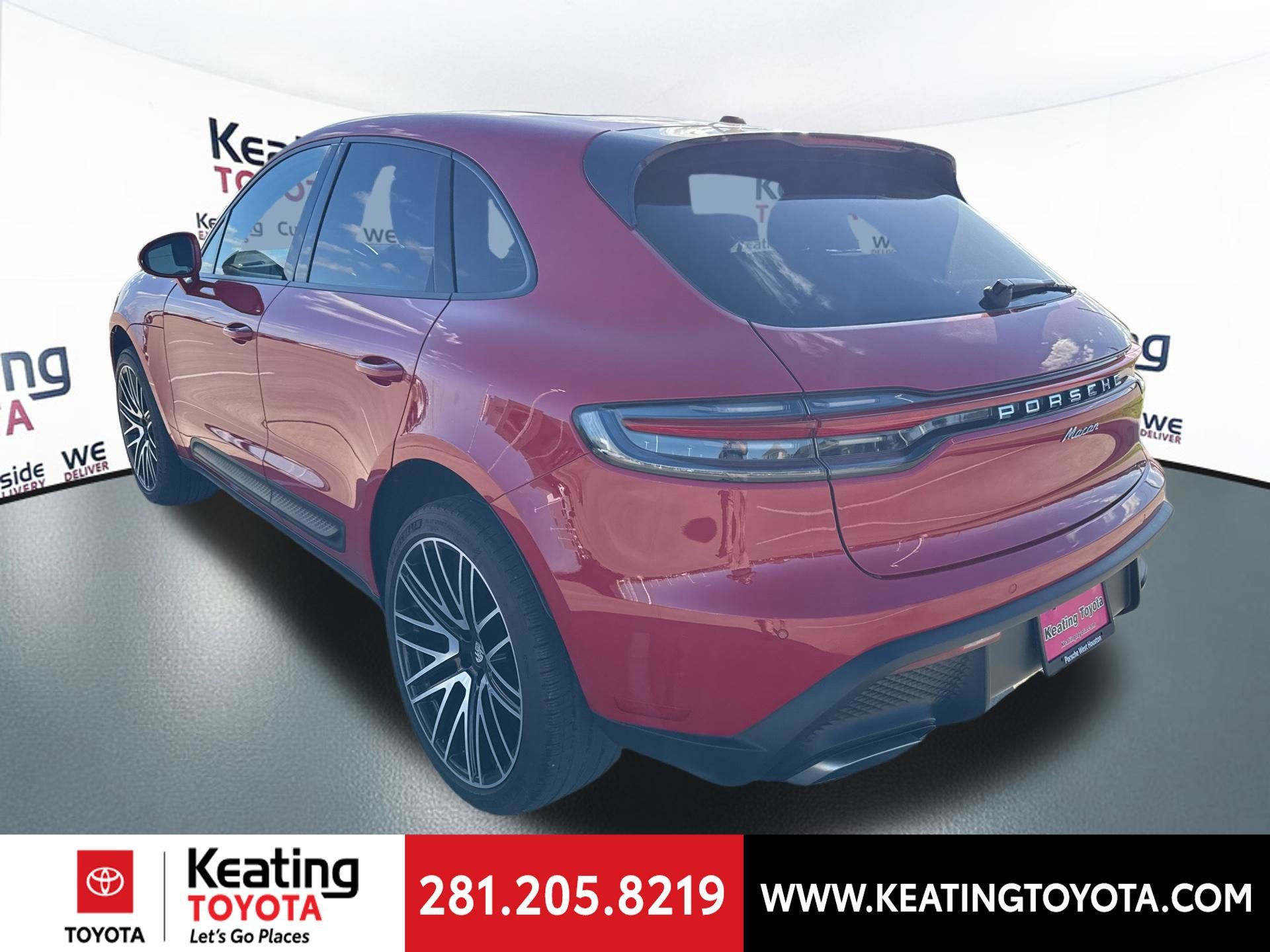 Used 2023 Porsche Macan Turbo image 5