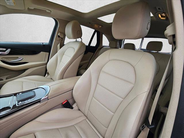 Used 2022 Mercedes-Benz GLC 300 GLC 300 image 18