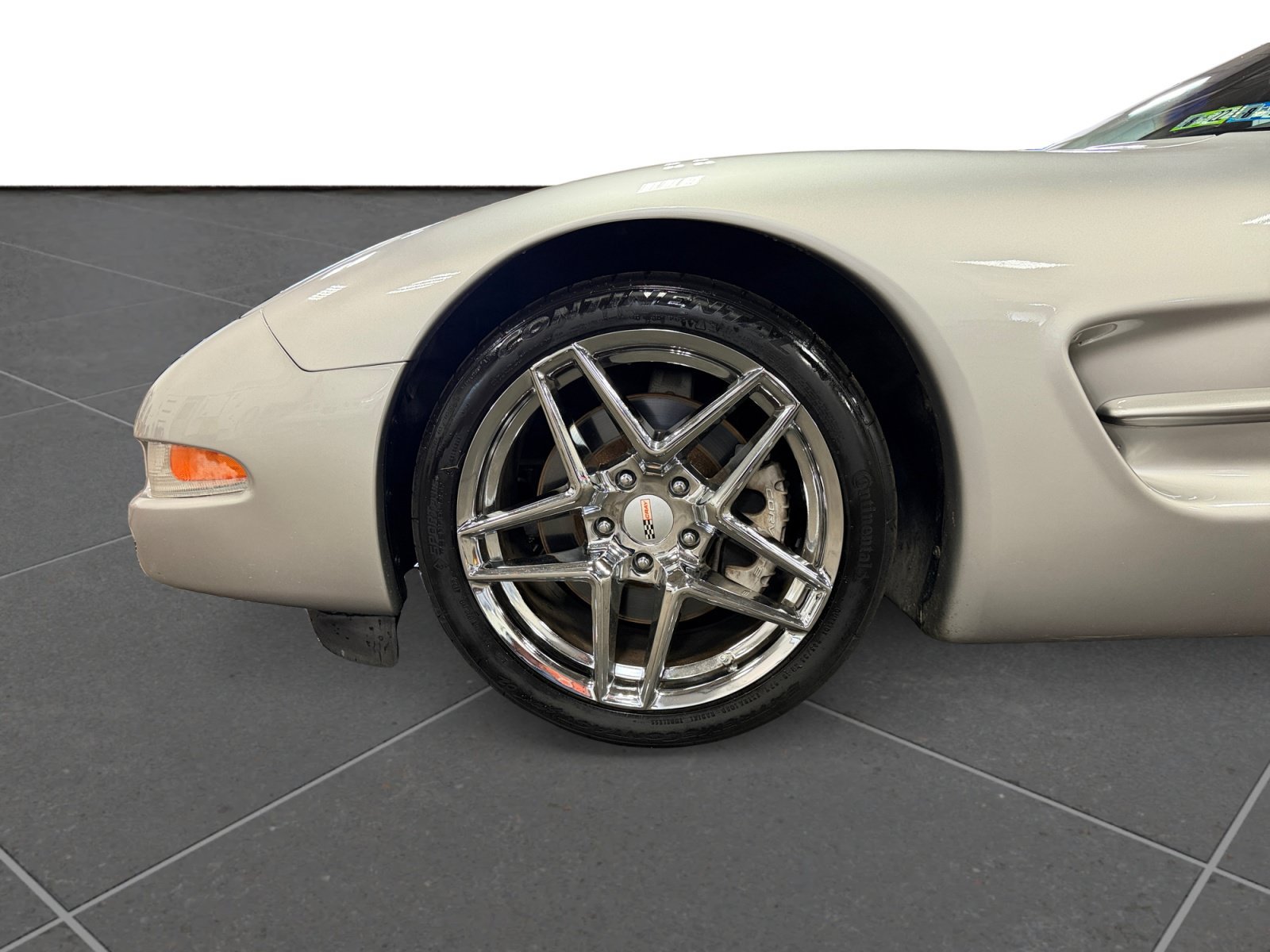 Used 2004 Chevrolet Corvette Convertible w/ Preferred Equipment Group RWD image 14