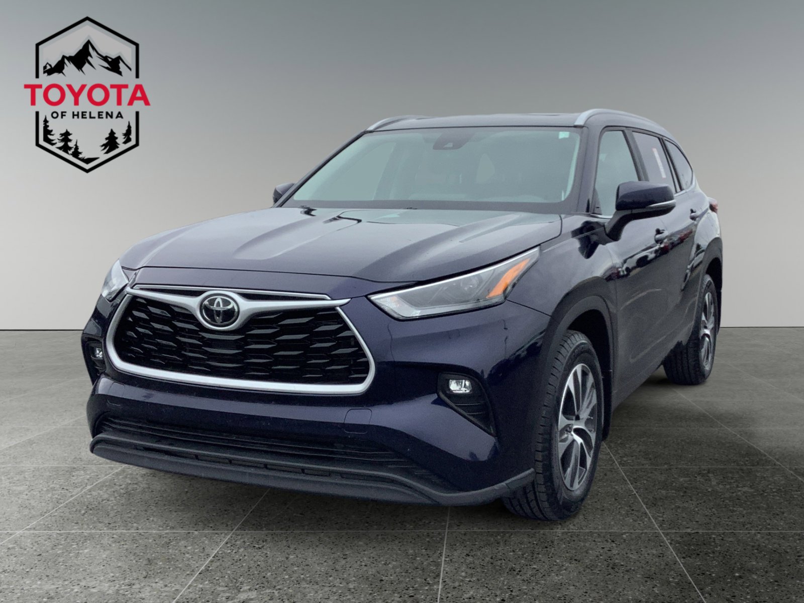 Used 2023 Toyota Highlander XLE image 1