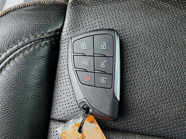 Used 2023 Chevrolet Suburban High Country w/ Advanced Technology Package image 33