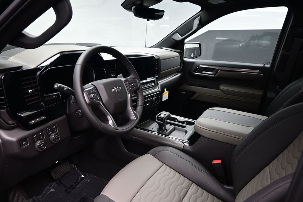 New 2026 Chevrolet Silverado 1500 ZR2 w/ LPO, Dark Essentials Package AWD/4WD image 24
