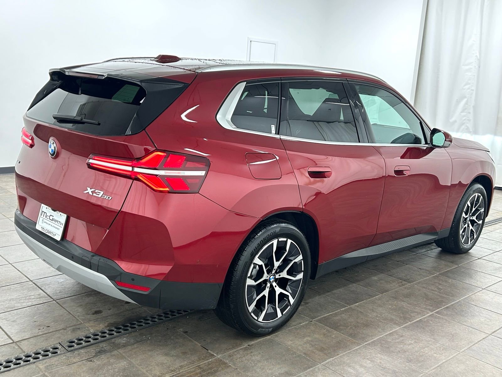 Used 2025 BMW X3 xDrive30i w/ Premium Package image 5