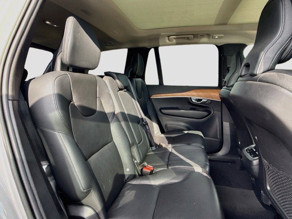 Used 2023 Volvo XC90 B6 Plus AWD/4WD image 32