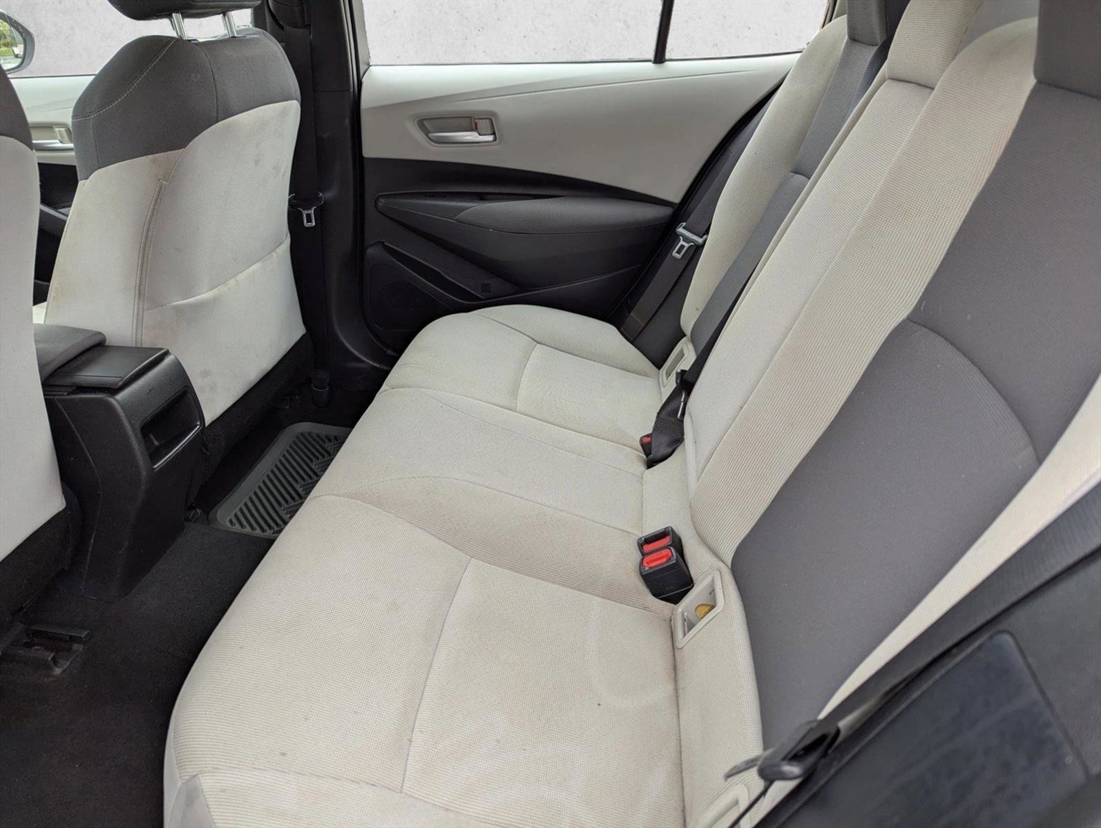 Used 2021 Toyota Corolla LE FWD image 24