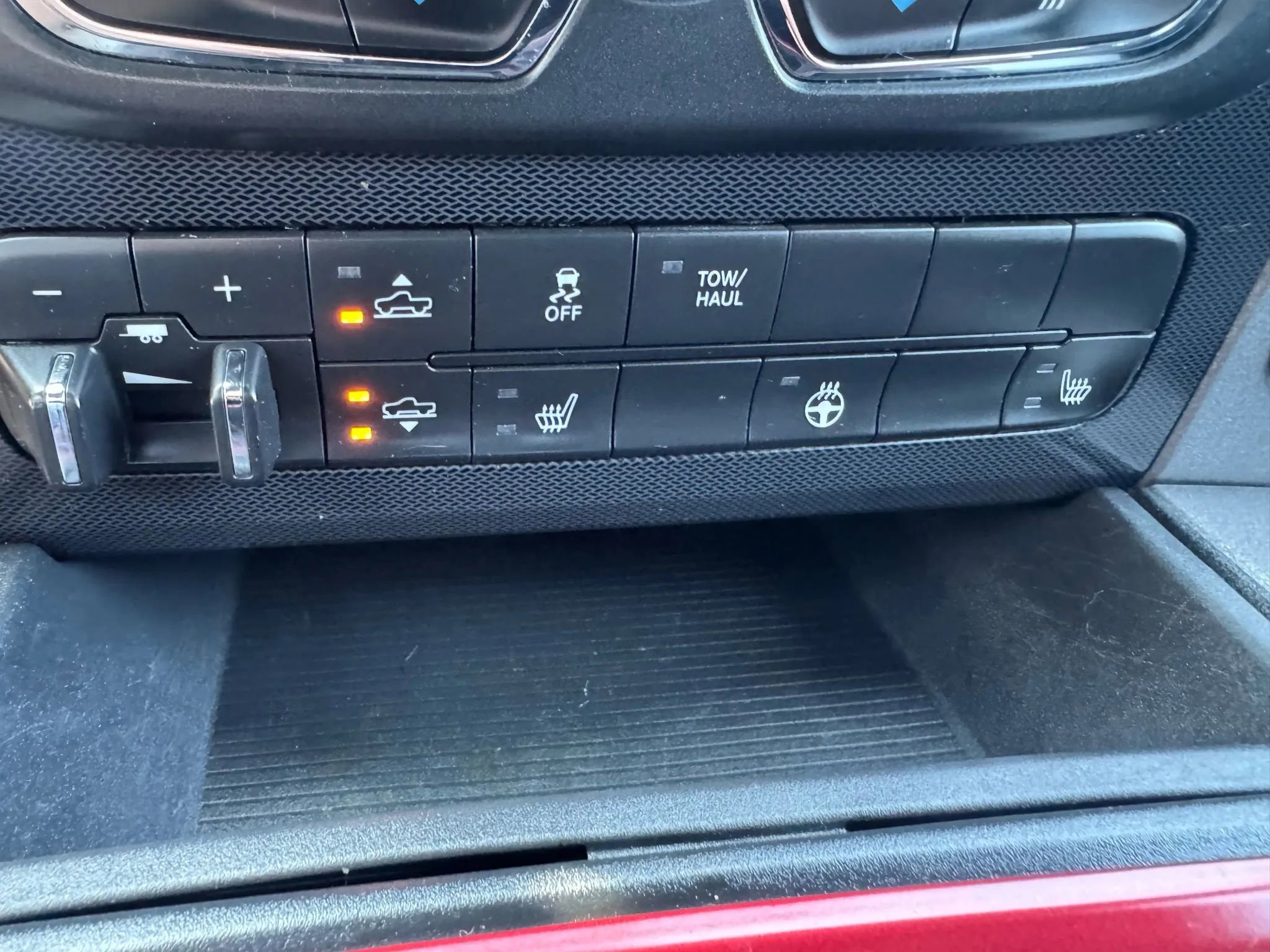 Used 2016 RAM 1500 Rebel w/ Luxury Group image 17