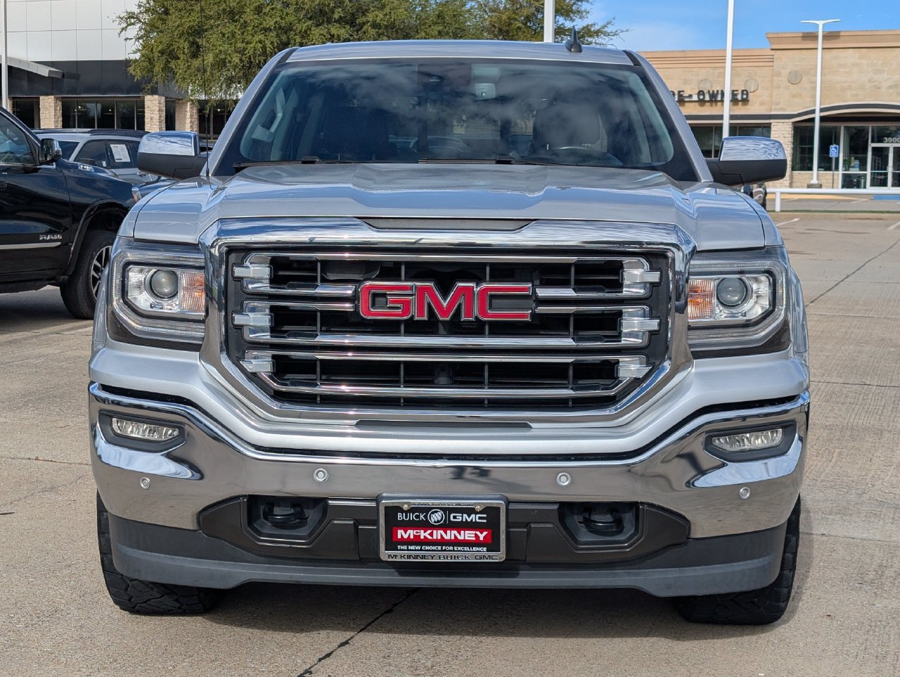 Used 2017 GMC Sierra 1500 SLT w/ Texas SLT Premium Package AWD/4WD image 6