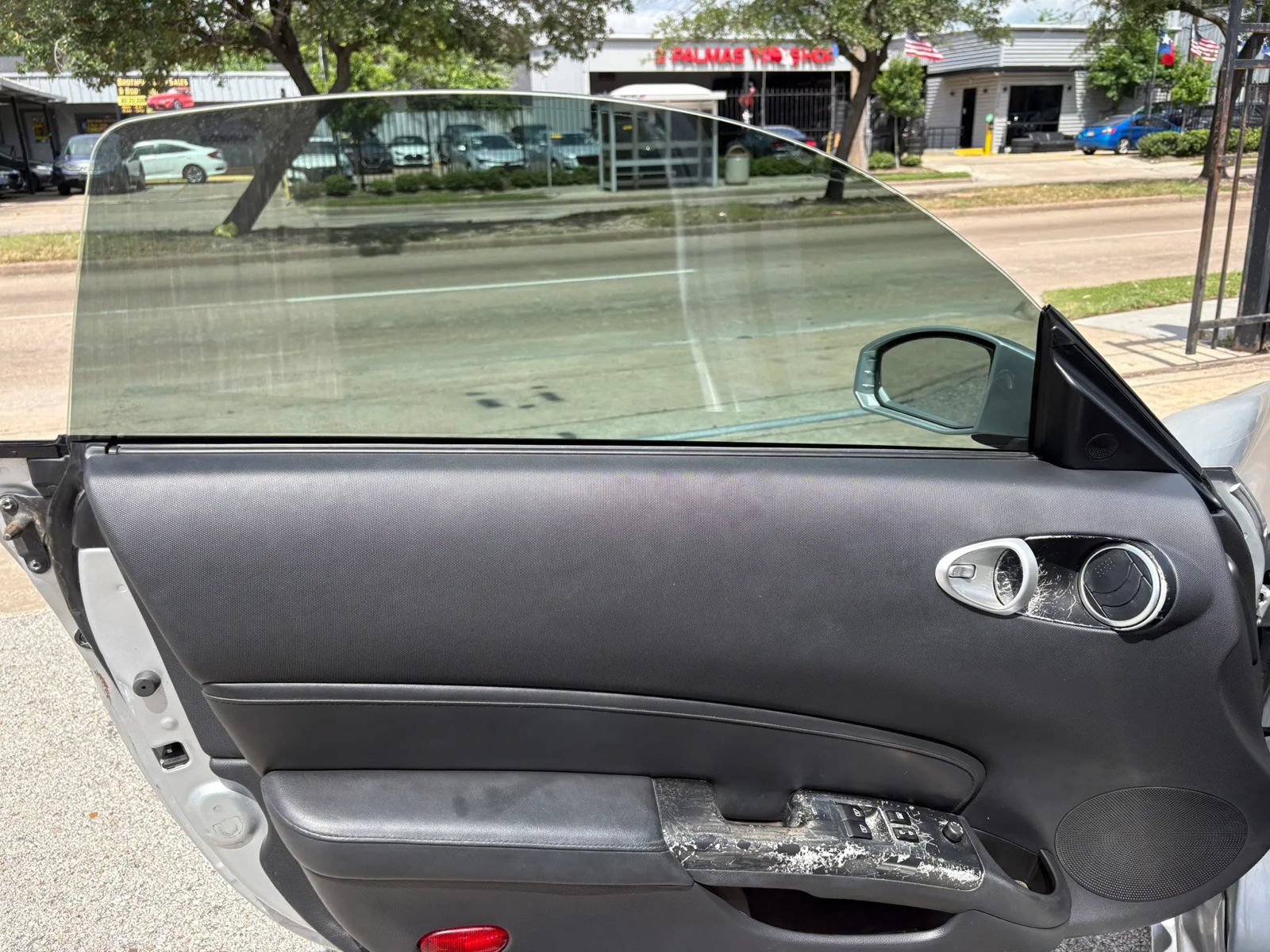 Used 2006 Nissan 350Z Touring RWD image 15