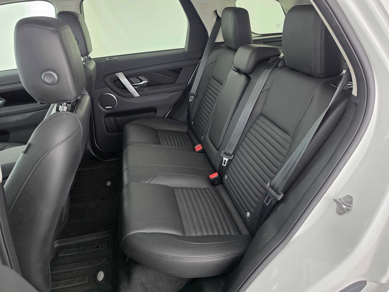 Used 2025 Land Rover Discovery Sport S AWD/4WD image 17