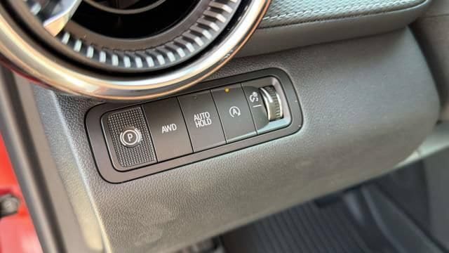 New 2027 Chevrolet Equinox LT w/ Convenience Package II AWD/4WD image 8
