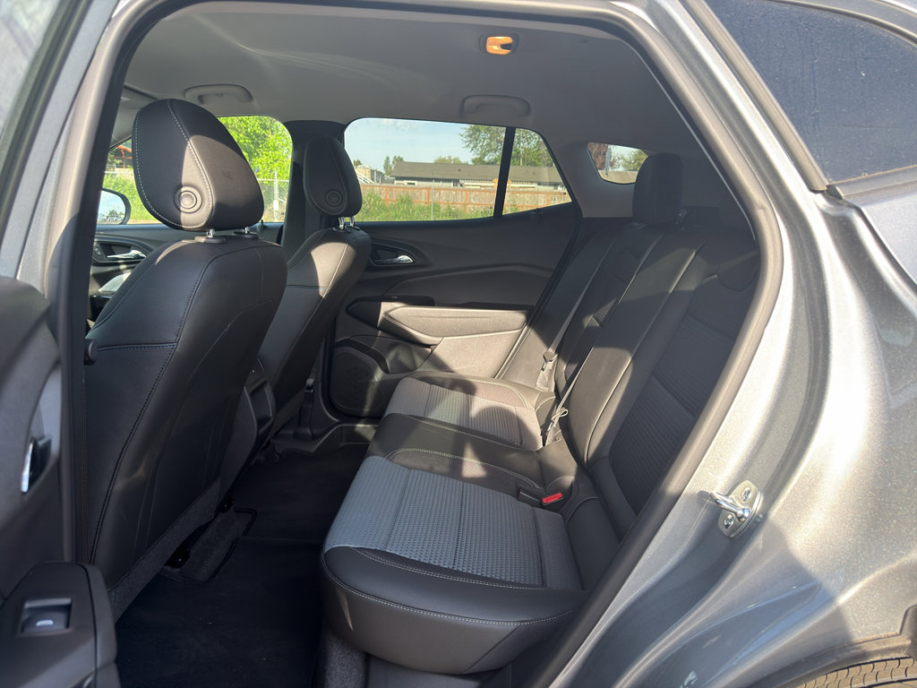 New 2025 Chevrolet Trax LT FWD image 14