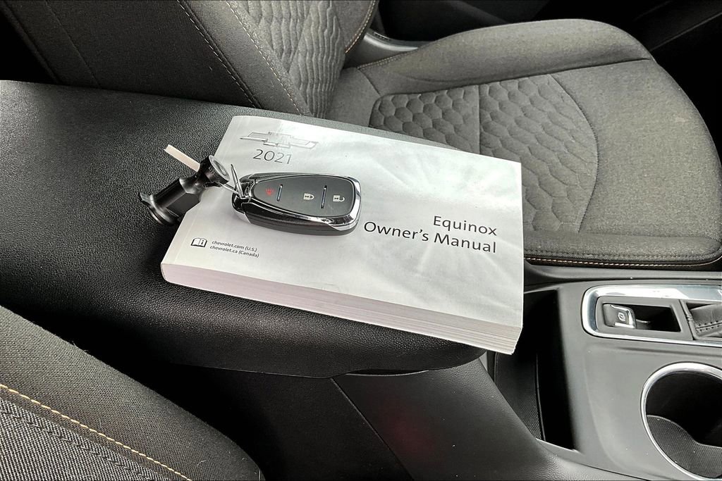 Used 2021 Chevrolet Equinox LT image 16