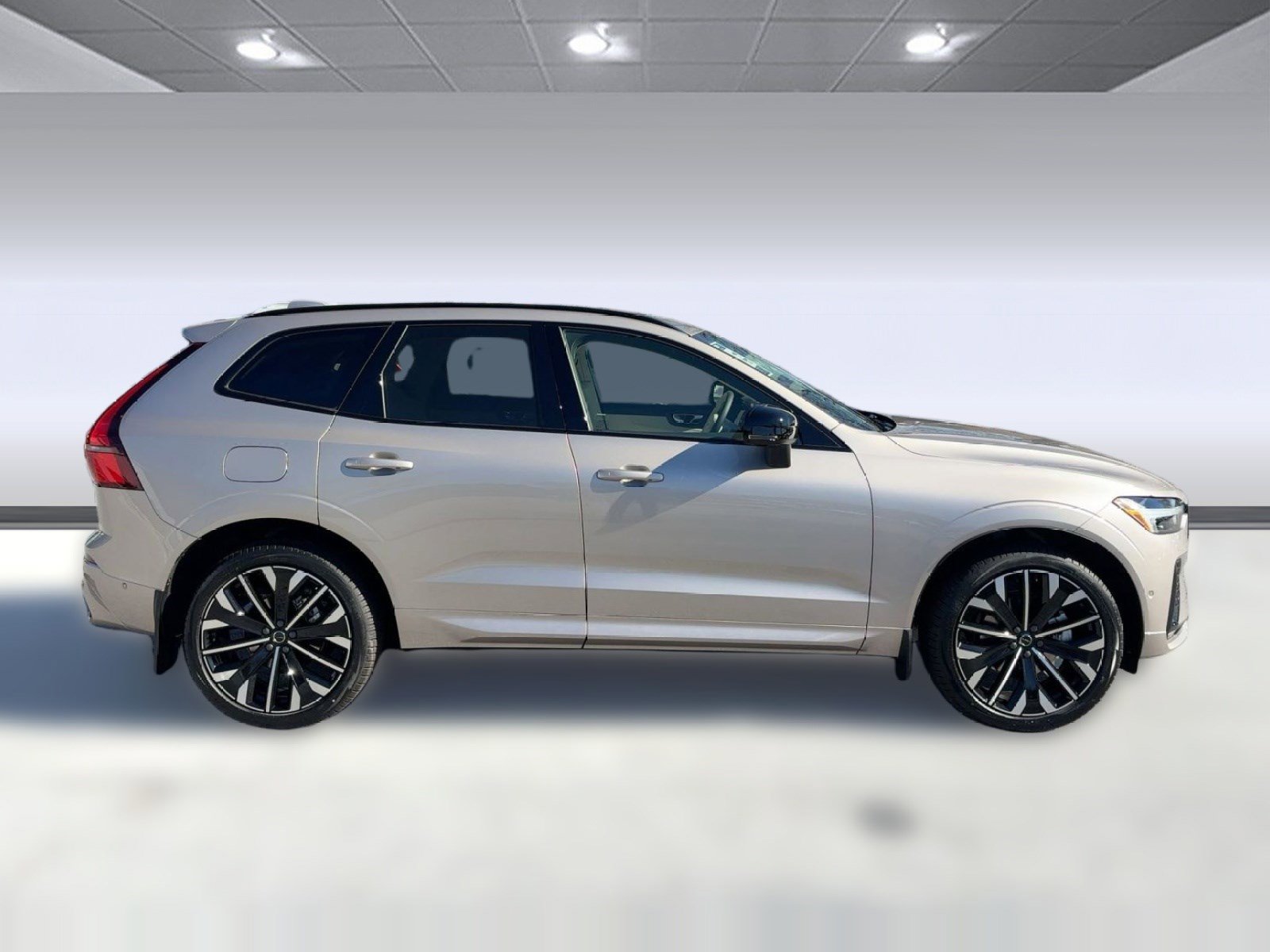 New 2026 Volvo XC60 B5 Ultra w/ Climate Package image 7