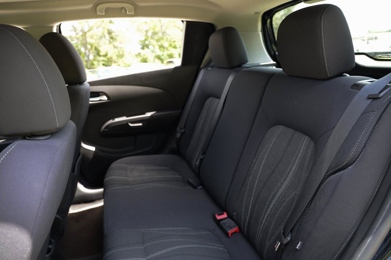 Used 2014 Chevrolet Sonic LT FWD image 8