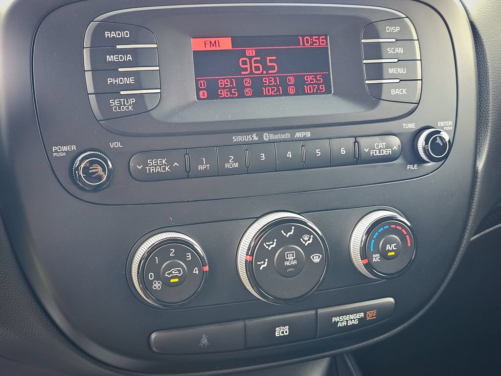 Used 2016 Kia Soul FWD image 21