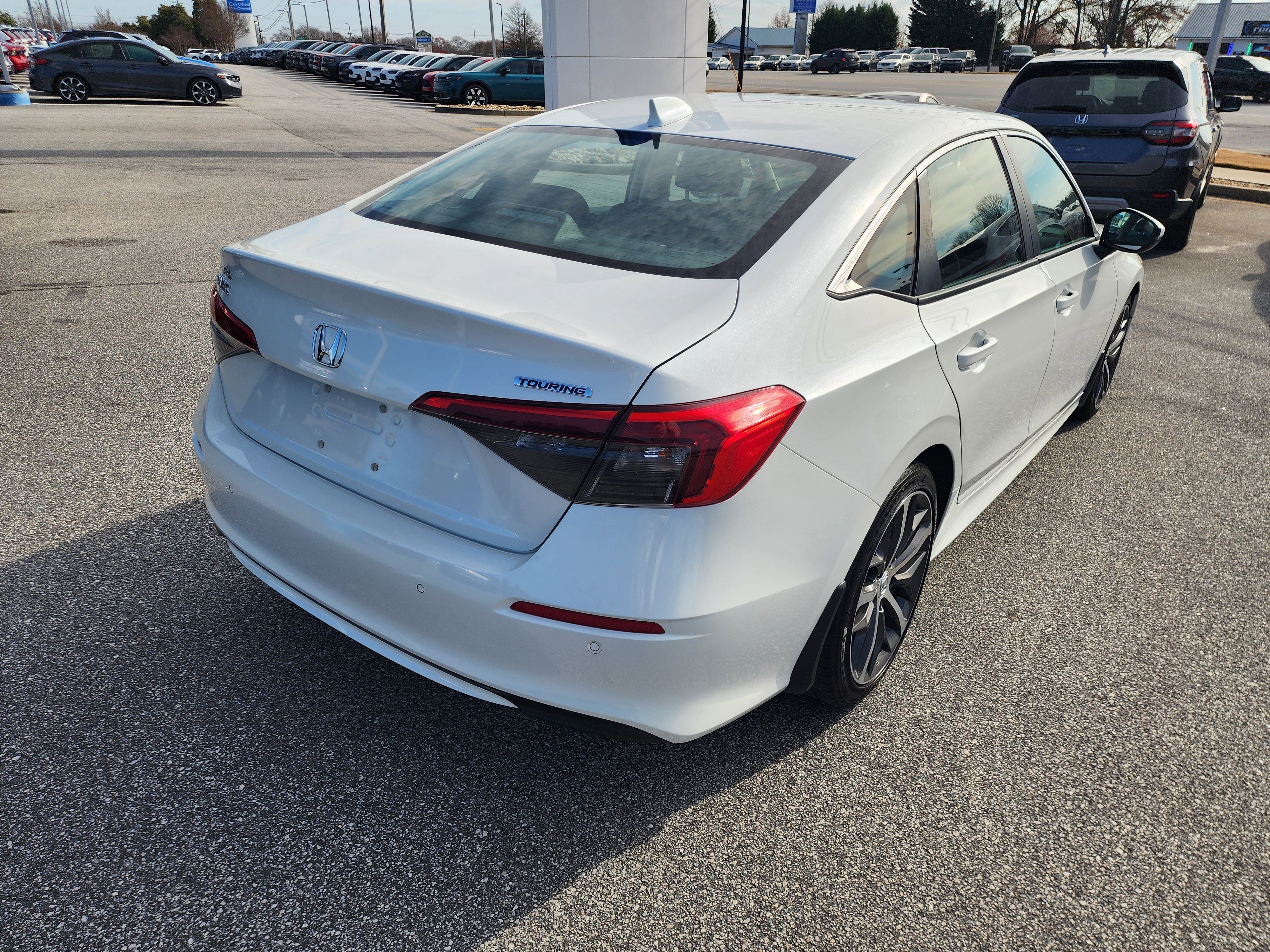 Certified 2023 Honda Civic Touring image 4