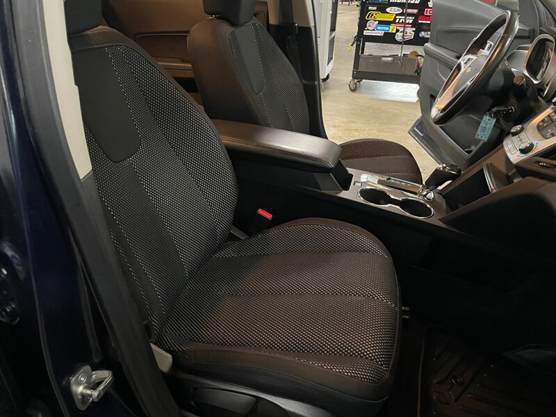 Used 2016 Chevrolet Equinox LT w/ LT Convenience Package AWD/4WD image 16