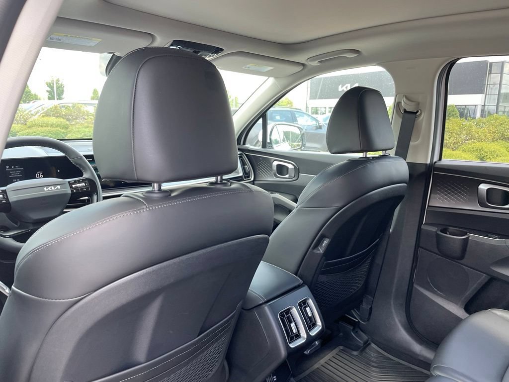 New 2026 Kia Sorento S w/ S Panoramic Sunroof Package FWD image 28
