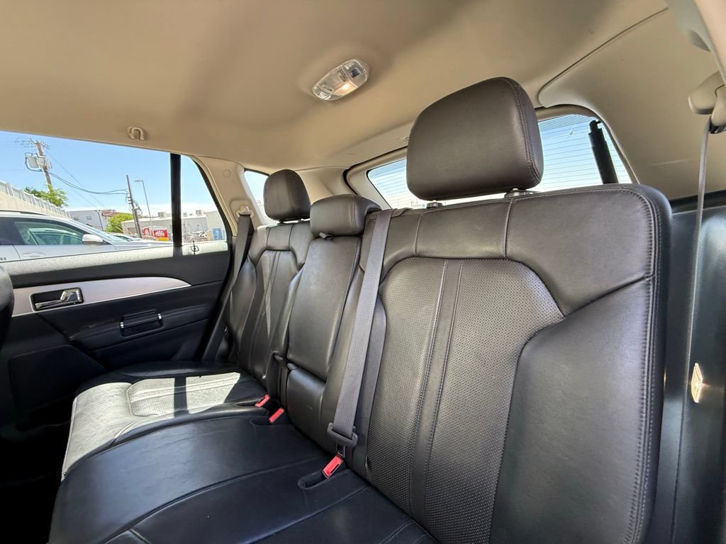 Used 2014 Lincoln MKX FWD image 12