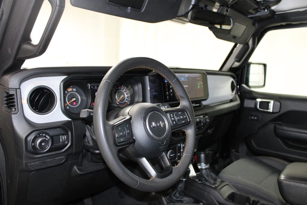 Used 2024 Jeep Wrangler Sport S image 18