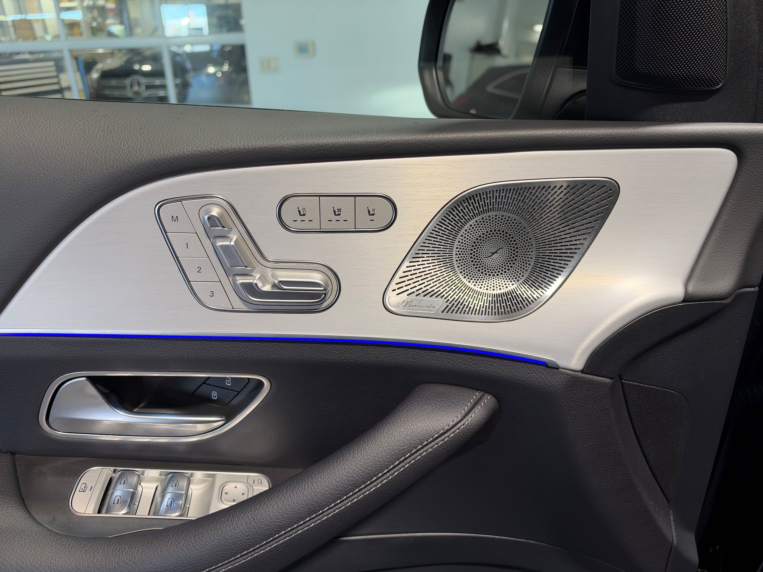 Used 2024 Mercedes-Benz GLE 350 4MATIC image 12