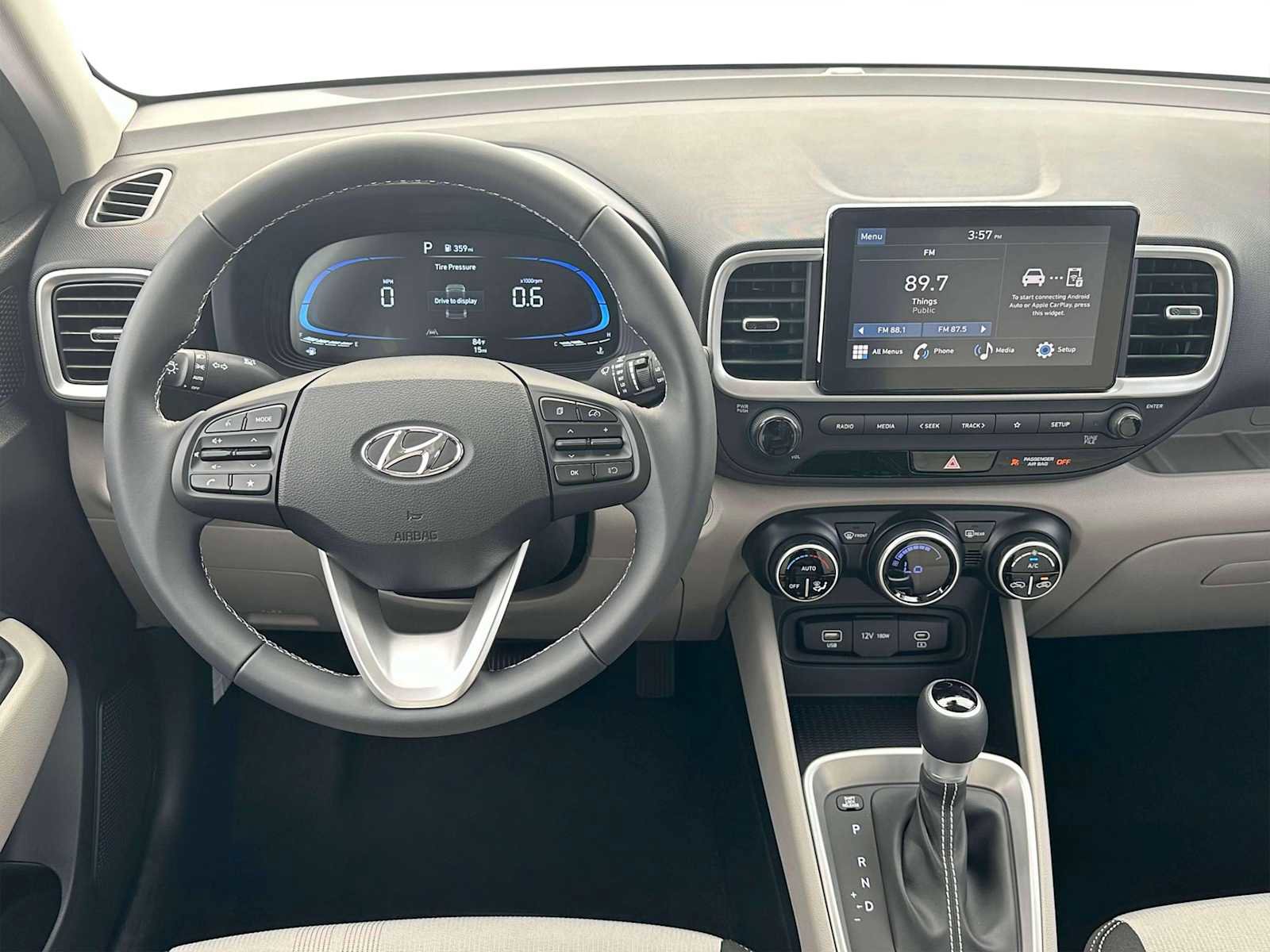 New 2025 Hyundai Venue SEL image 13