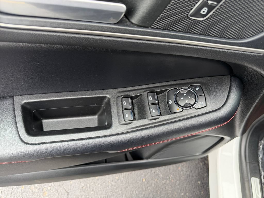 Used 2022 Ford Edge ST-Line AWD/4WD image 20