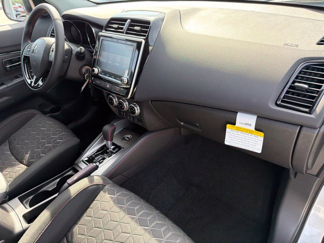 New 2027 Mitsubishi Outlander Sport LE AWD/4WD image 11