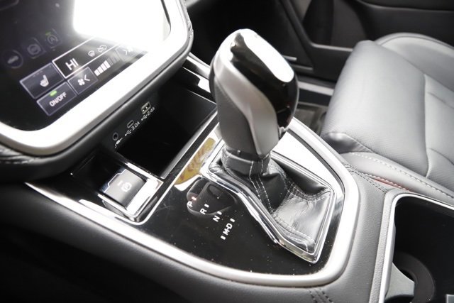 Used 2024 Subaru Outback Limited image 32