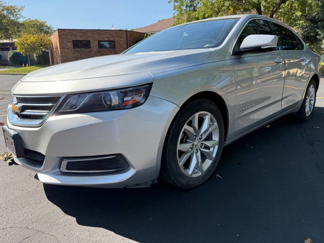 Used 2017 Chevrolet Impala LT image 2