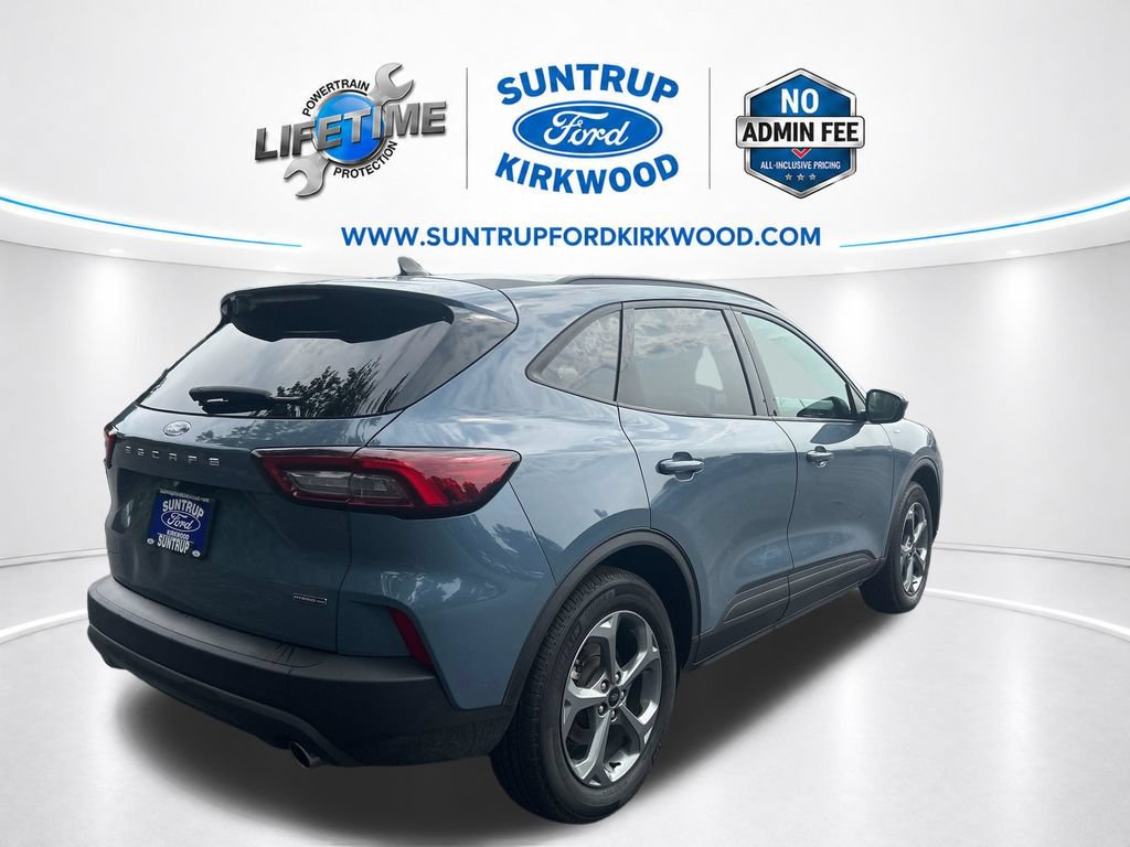 Used 2025 Ford Escape ST-Line Select AWD/4WD image 6
