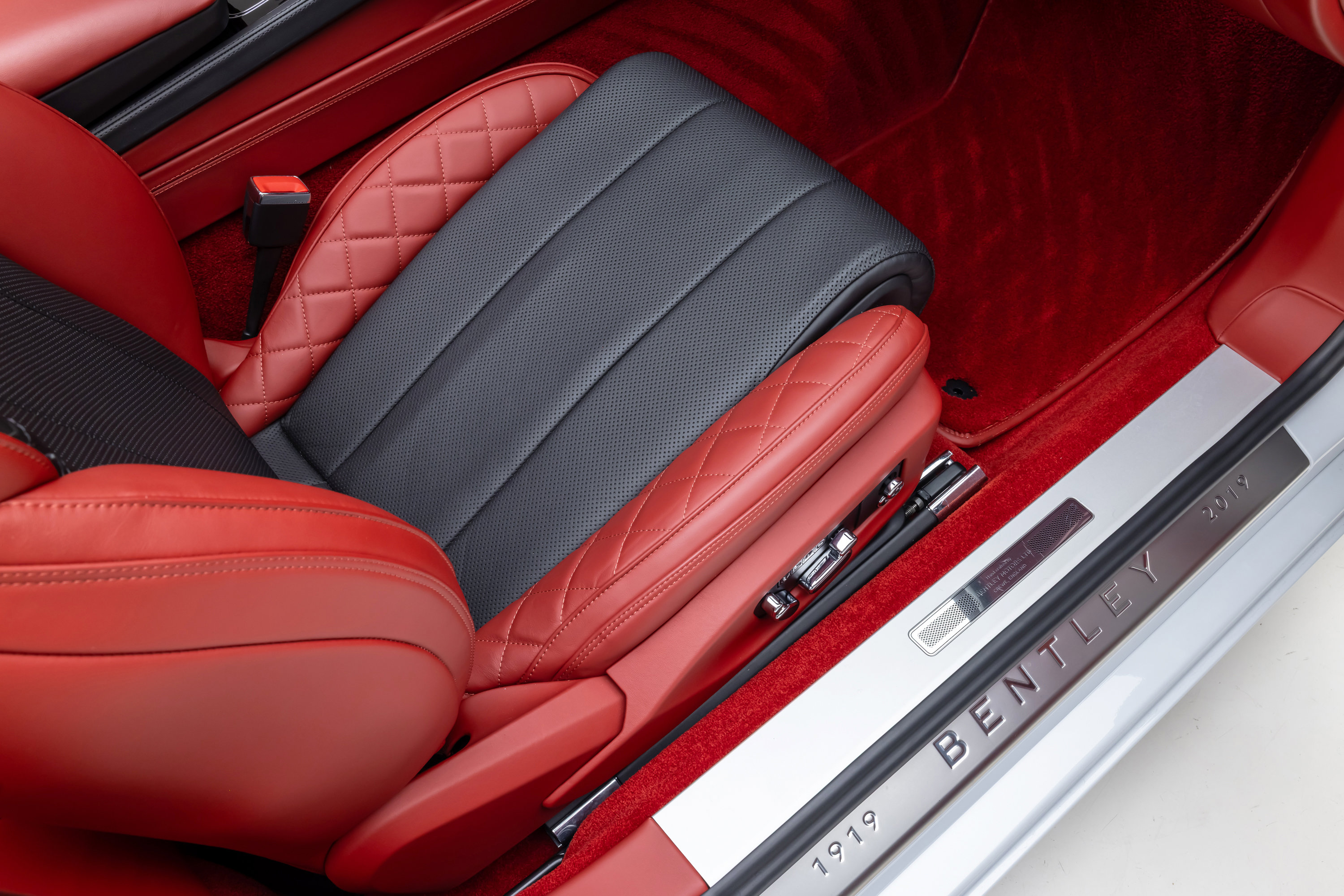 Used 2020 Bentley Continental GT image 43