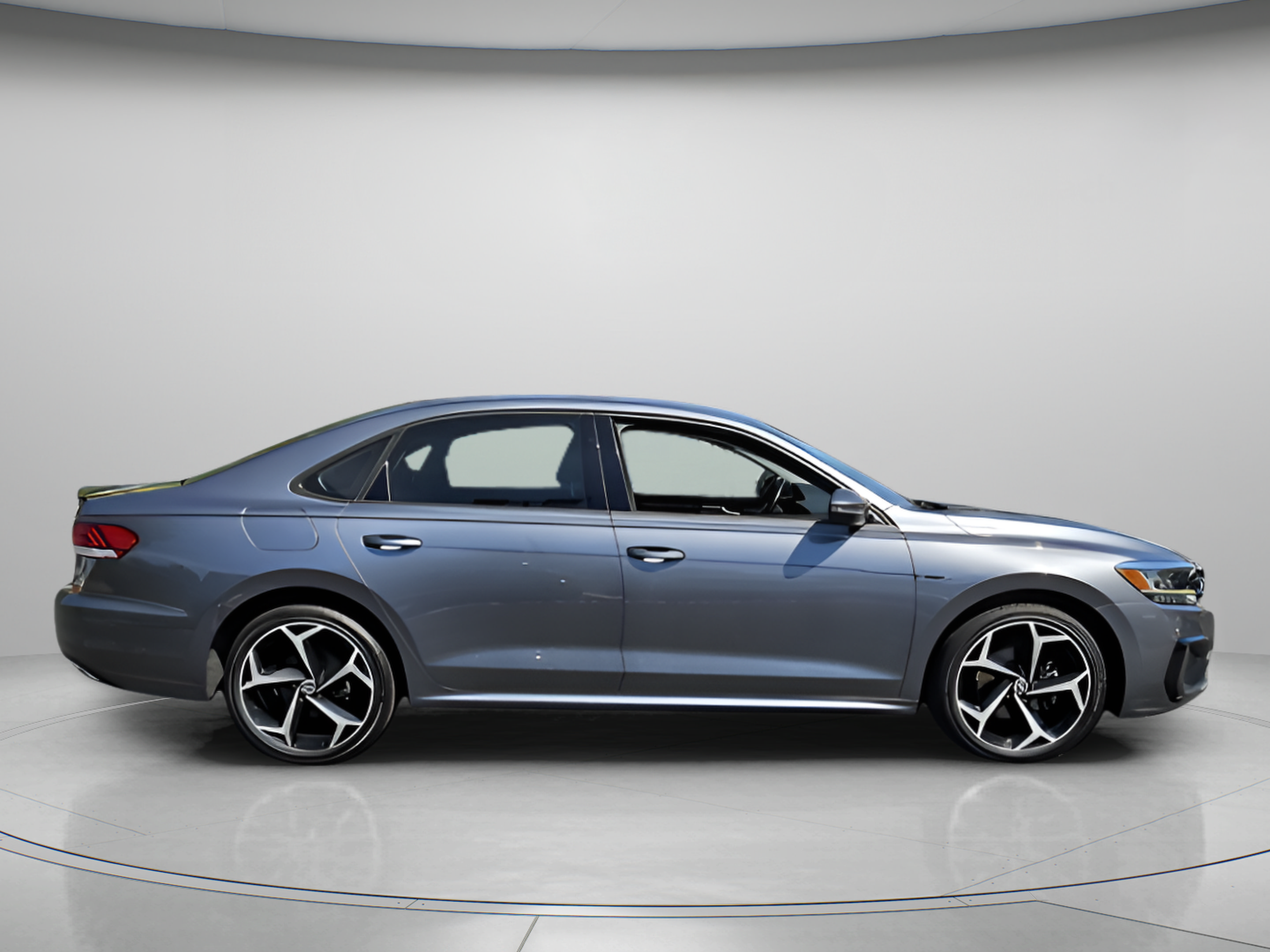 Used 2020 Volkswagen Passat 2.0T R-Line FWD image 6