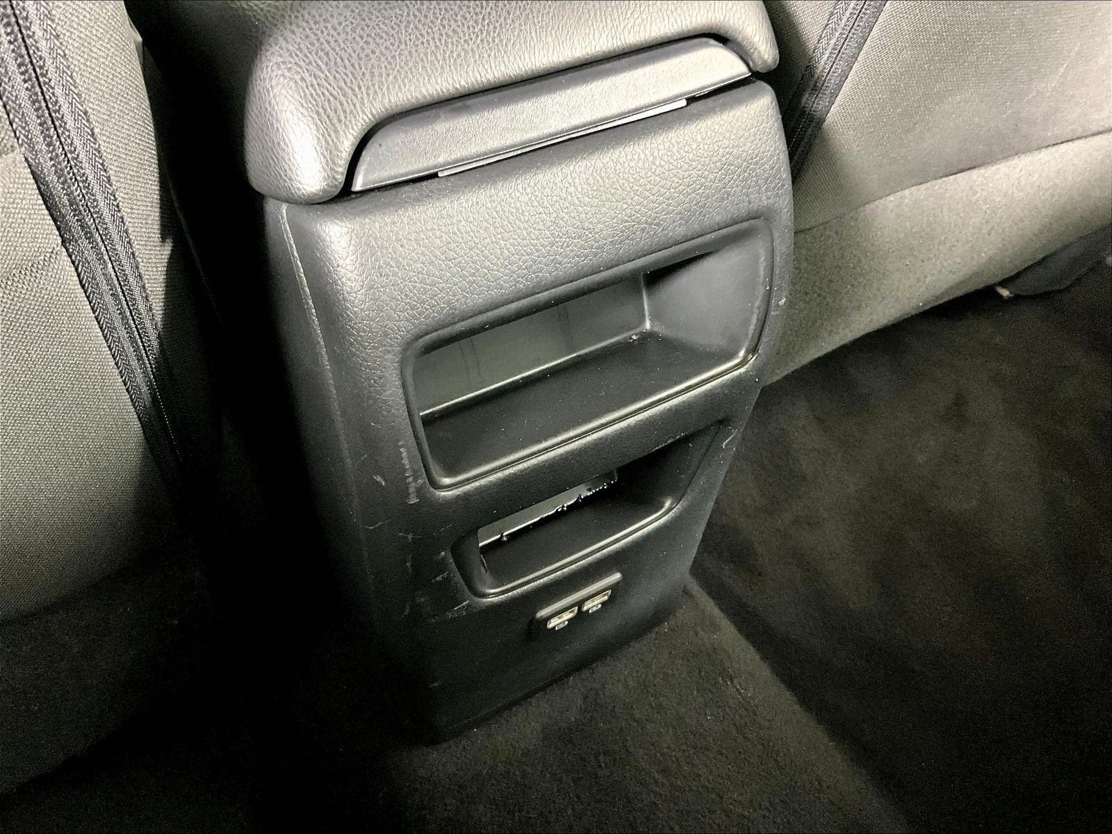 Used 2017 Nissan Sentra SR w/ Driver's Assist Package FWD image 10