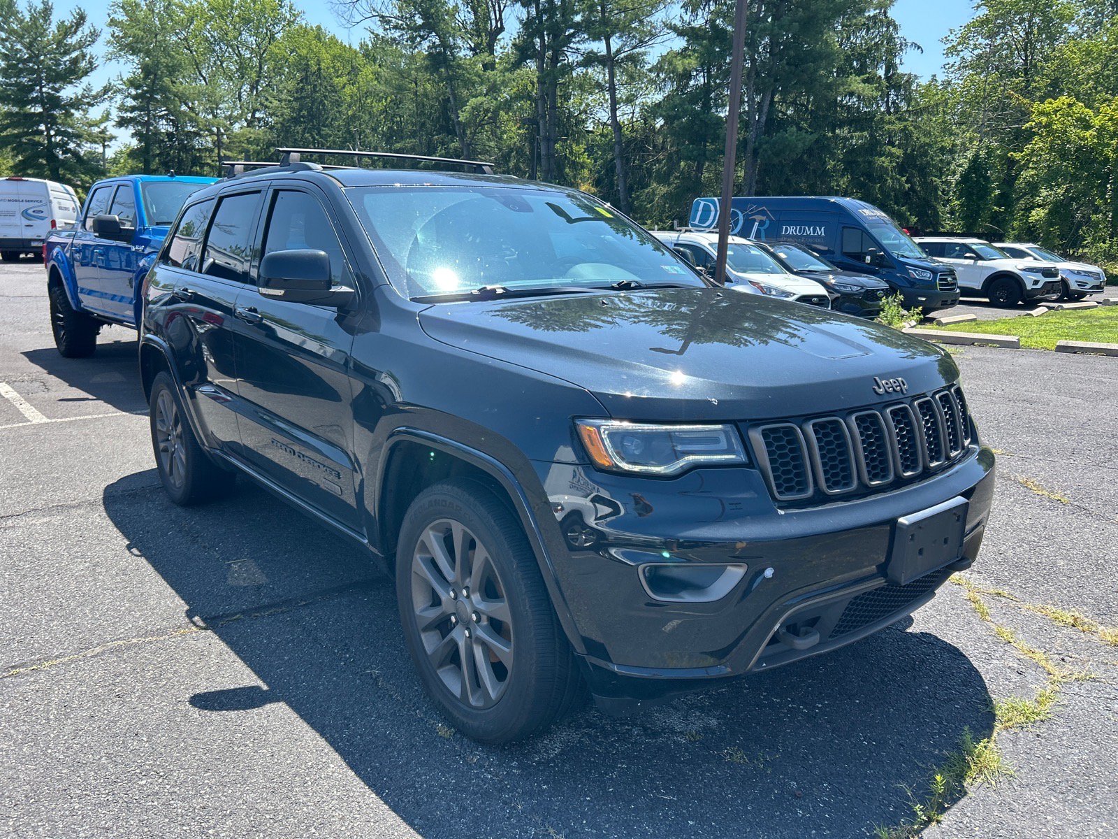 Used 2016 Jeep Grand Cherokee Limited 75th Anniversary AWD/4WD image 3