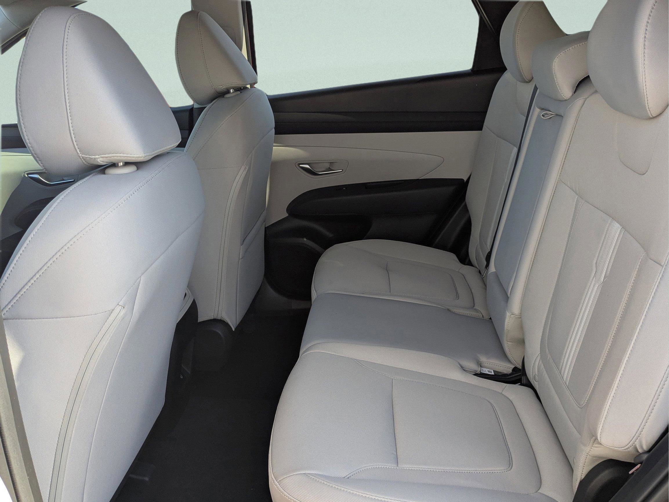 New 2026 Hyundai Tucson SEL FWD image 11