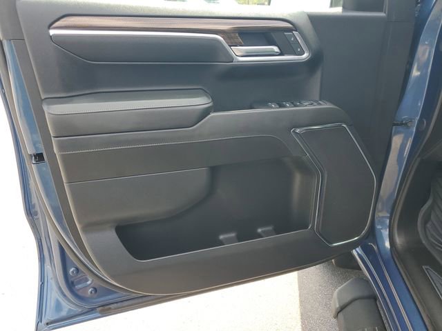 Used 2024 Chevrolet Silverado 1500 LT image 8