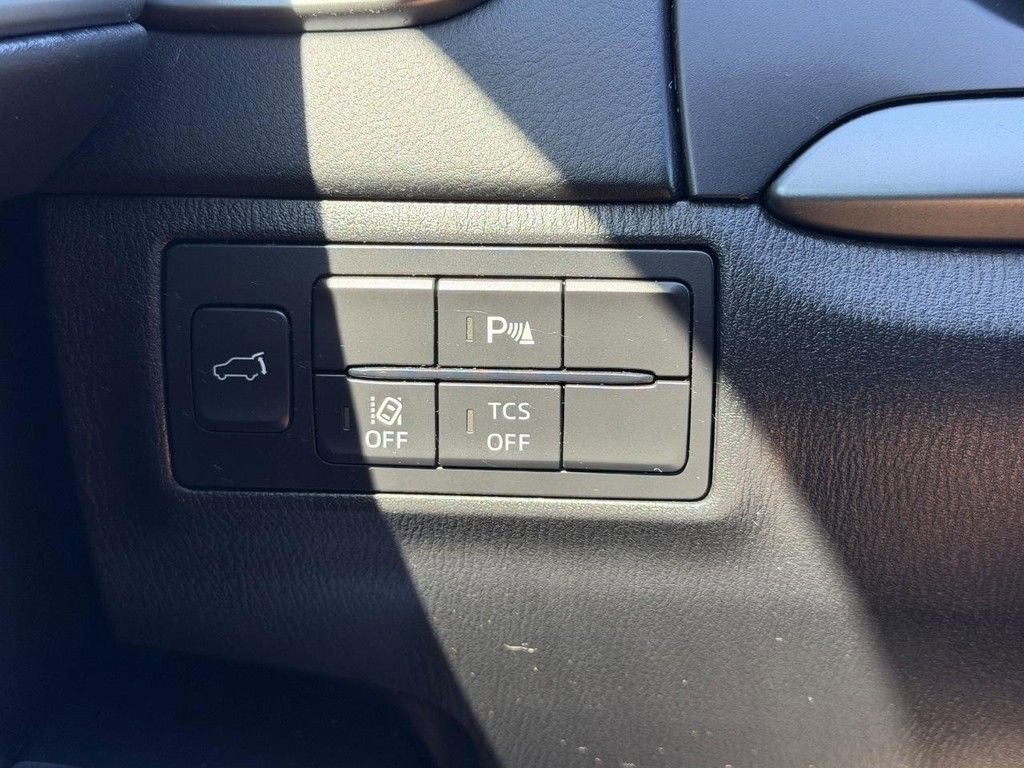 Used 2018 MAZDA CX-9 Touring w/ Touring Premium Package FWD image 14