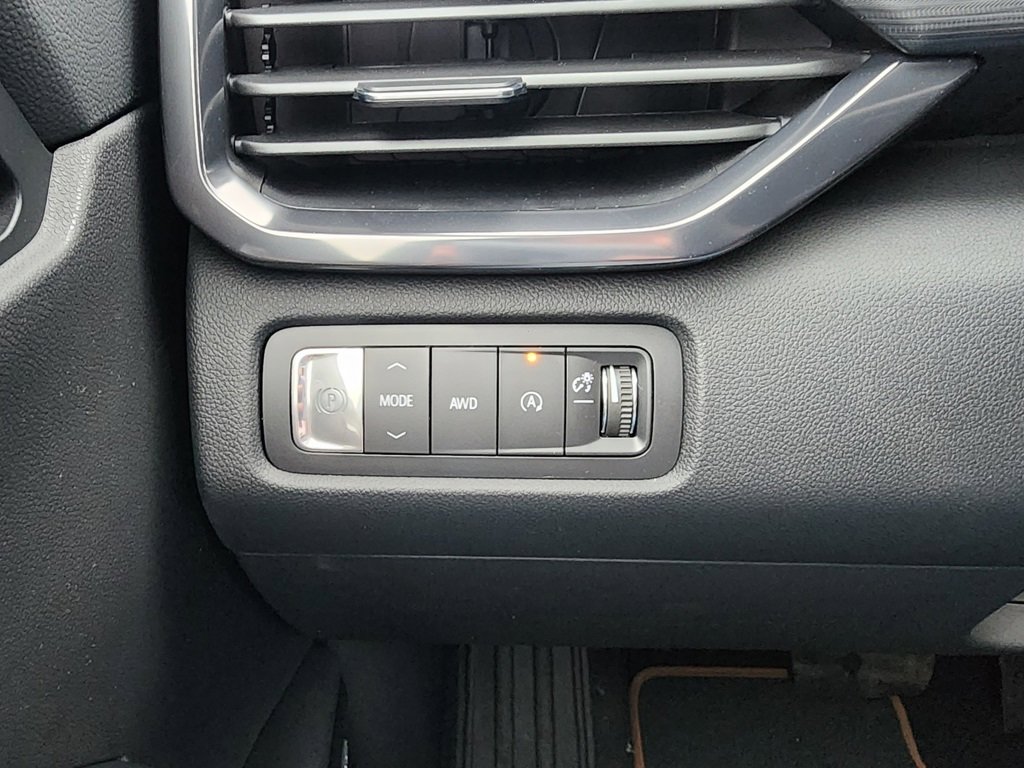 New 2026 GMC Acadia AT4 image 19