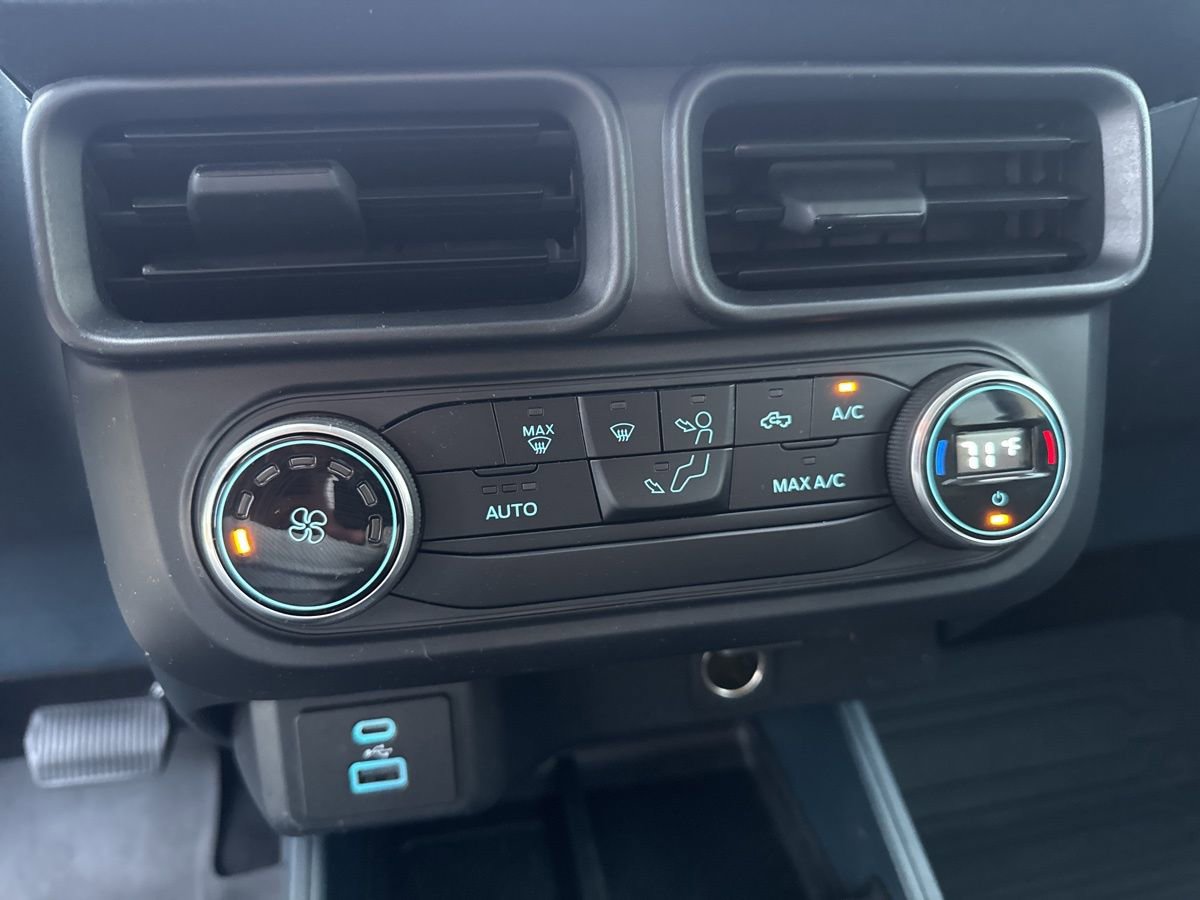 Used 2022 Ford Maverick XL image 28